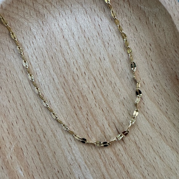 Jewelry - Gold Glitter Sequin Chain Necklace - Stainlees steel Flat Link